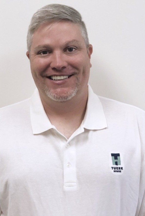 Chris Maynard, an OhanaHC mentor and volunteer